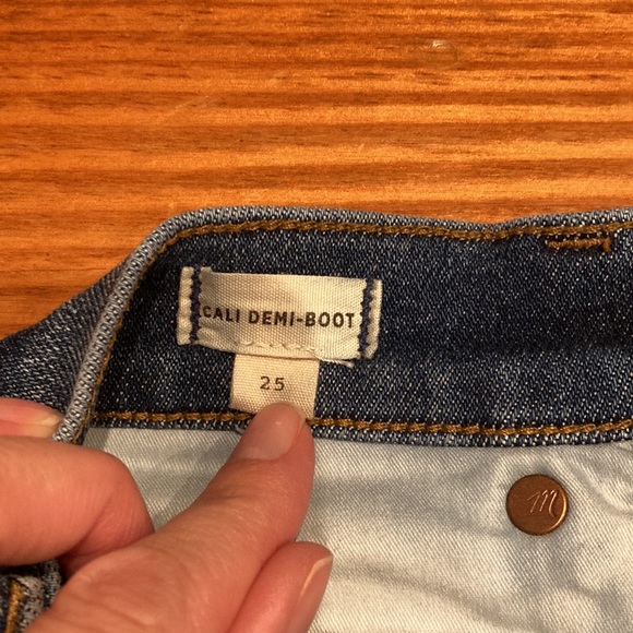 MADEWELL 25 Cali Demi-Boot Jeans in Bodney Wash - Picture 8 of 12